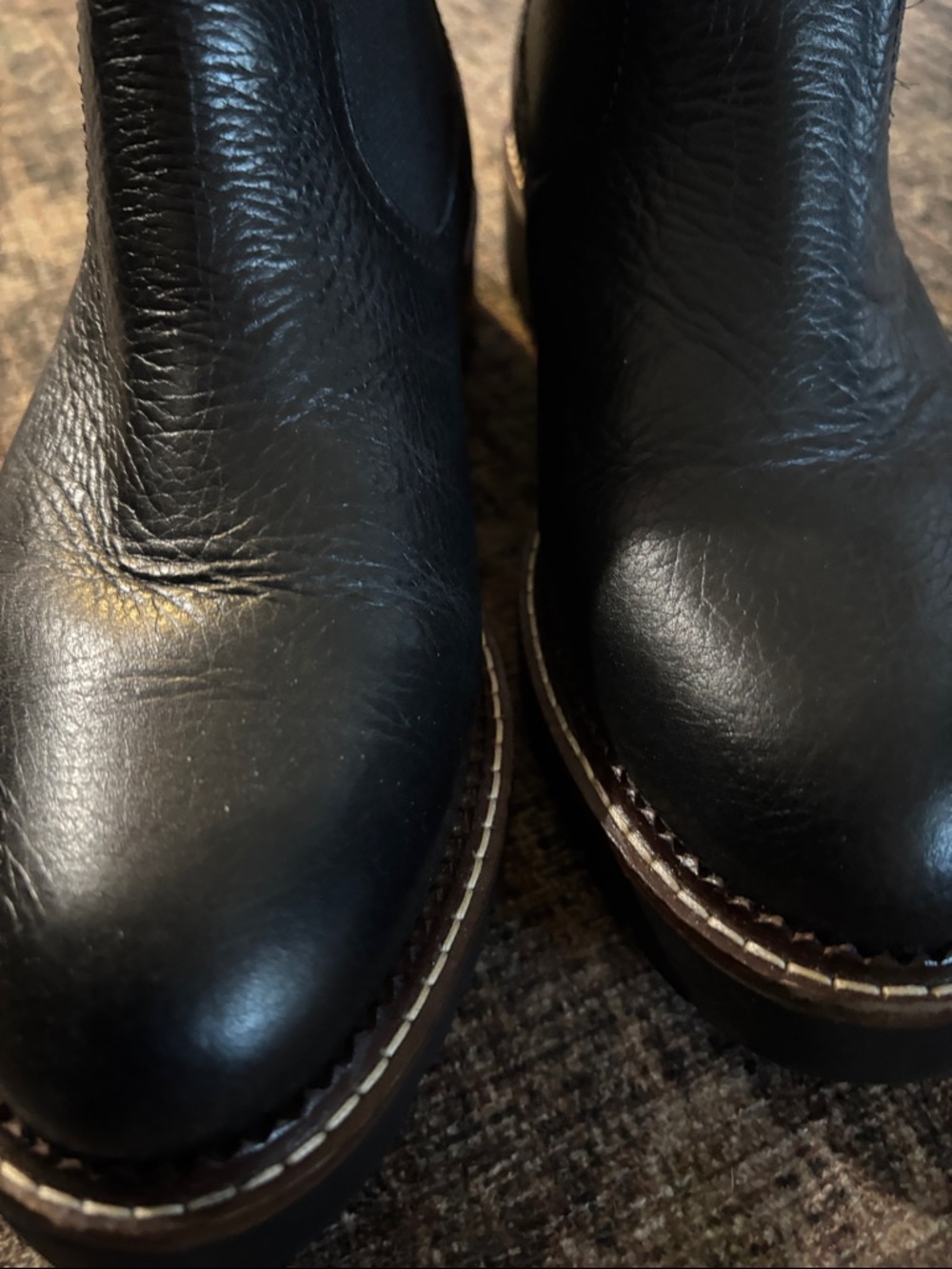 Women’s Caslon MillerChelsea Boots - Sleek Slip-On Leather - Picture 3 of 7